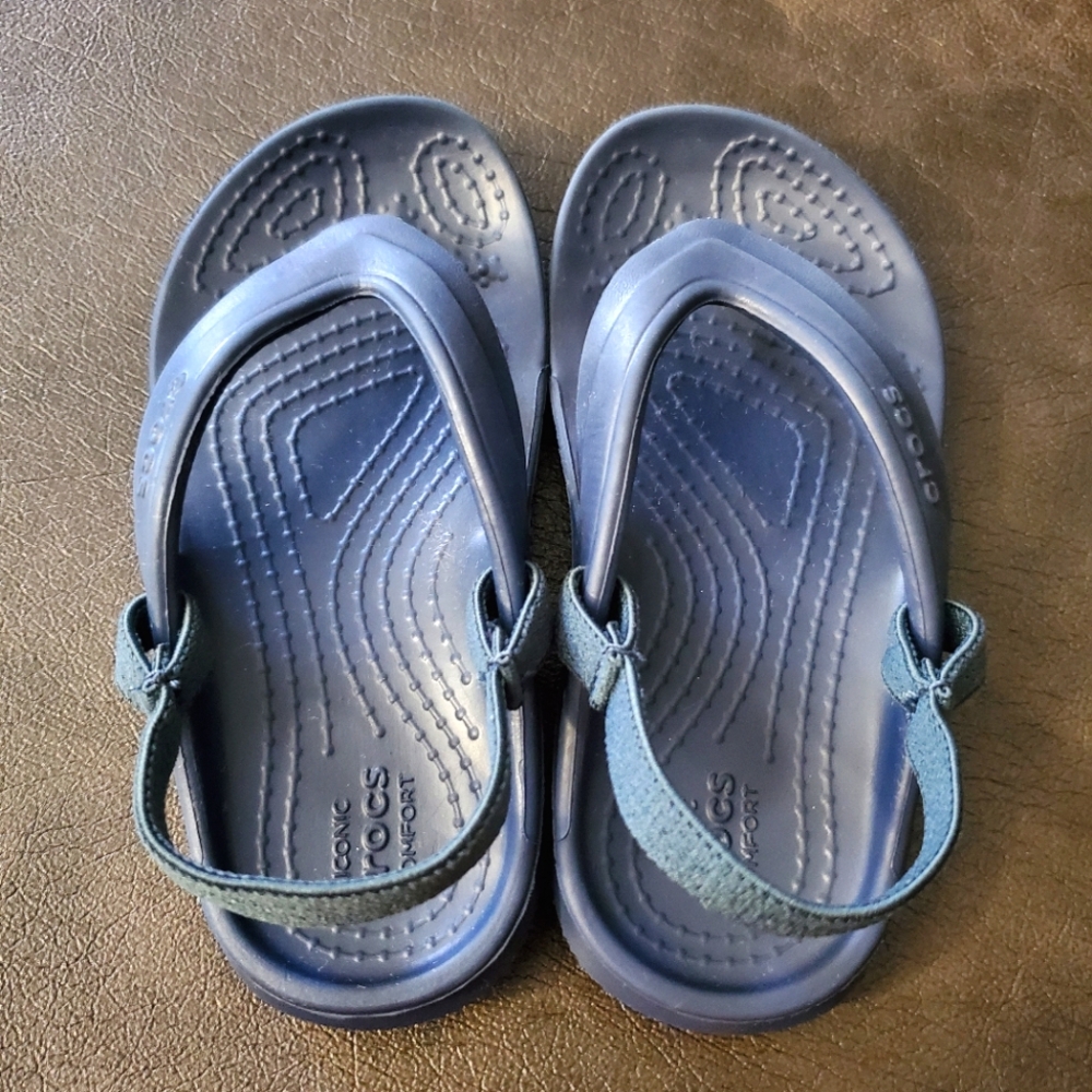 Children Crocs, navy blue sandles, size 8, gently used.